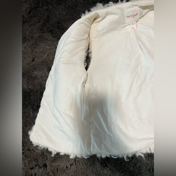 Cat & Jack Cream Sherpa Vest Size L 10/12 - Picture 4 of 7